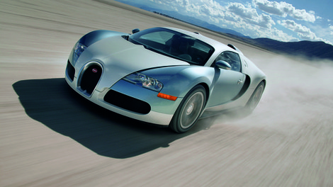 Video: Bugatti Veyron je odporen proti lisicam