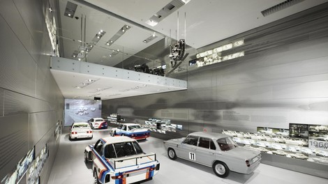 Aktualno: Avtomobilski muzeji - Dvorane preteklosti