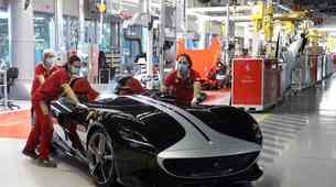 Video: tako po novem poteka proizvodnja novih avtomobilov pri Ferrariju