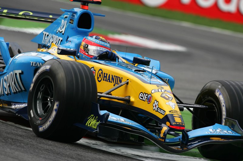 Formula ena očitno (še) ne bo ostala brez enega najbolj prepoznavnih dirkačev (foto: Renault)