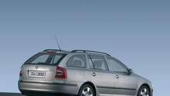 Izšel je novi Avto magazin: Testi: Škoda Octavia, Hyundai i10, BMW X4M...