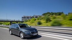 Izšel je novi Avto magazin: Testi: Škoda Octavia, Hyundai i10, BMW X4M...