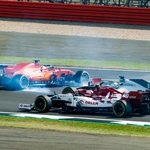 Formula 1, VN 70 let F1 - Red Bull ujel Mercedes na napačni nogi (foto: Profimedia)