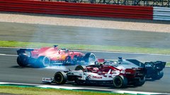 Formula 1, VN 70 let F1 - Red Bull ujel Mercedes na napačni nogi