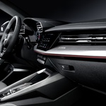 Premiera - Audijev 'hot-hatch' presegel magično mejo 300 'konjev' (foto: Audi)