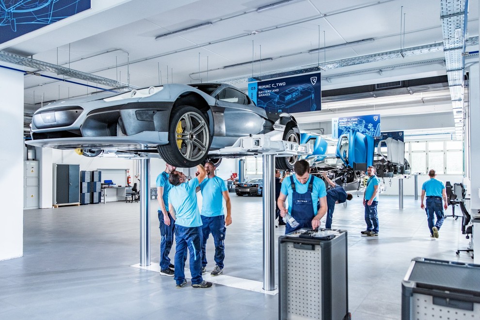 Rimac v svoje vrste zvabil svetovnega prvaka formule 1