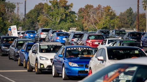 Parada avtomobilov Subaru, ki je podrla svetovni rekord