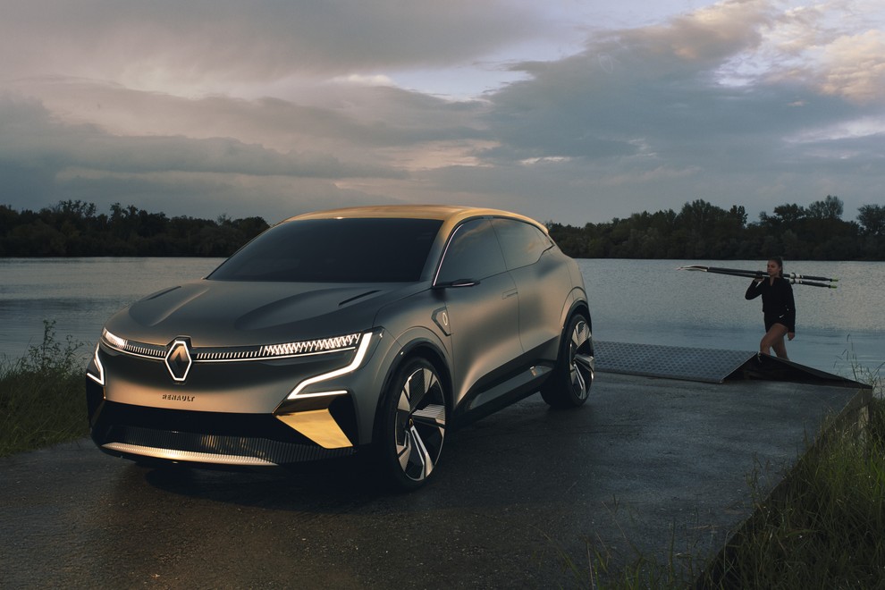 Svetovna premiera: Renault Megane  eVision - sedaj gre pa zares