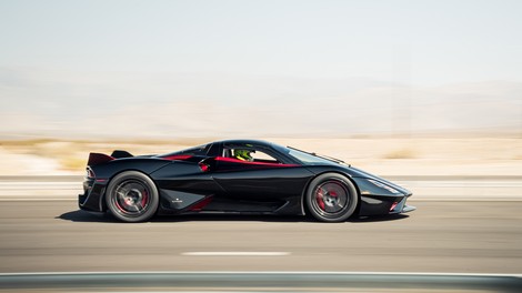 Bugatti in Koenigsegg sta poražen, to je novi hitrostni rekorder med serijskimi avtomobili (video)