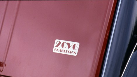 2CV Charleston - 'Spaček', ki se je zapisal med legende