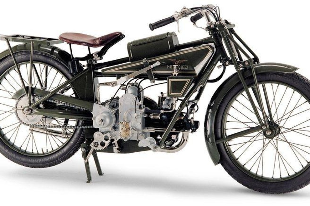 Prvi Moto Guzzijev motocikel se je imenoval Normale.