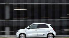 Izšel je novi Avto magazin: LCD zasloni: dobrodošli ali nevarni? Test: Hyundai Tucson, Mercedes-Benz GLE Coupe...