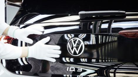 Volkswagen vendarle ne bo Voltswagen