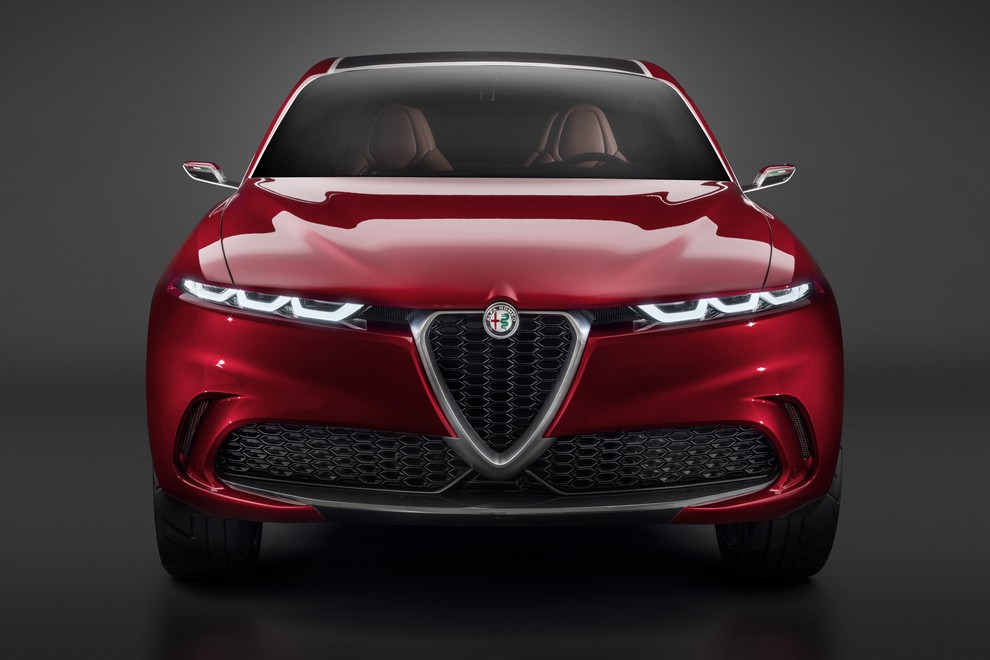 Težko pričakovani Alfa Romeo je na ciljni ravnini