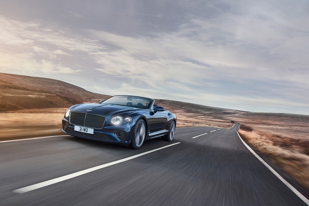 Najmočnejši Bentley Continental sedaj omogoča zabavo tudi z vetrom v laseh