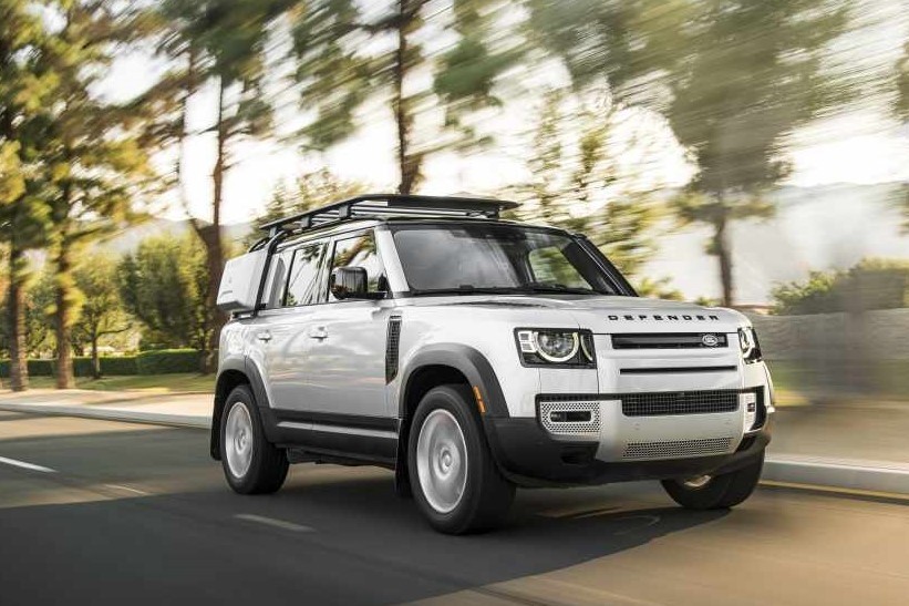 Strelec (22. 11.–21. 12.) → Land Rover Defender Strelec je pustolovec, ki ga vleče na neznane poti. Land Rover Defender …