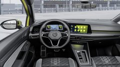 Notranjosti današnjih avtomobilov so bolj podobne simulatorjem kot pa pravim prevoznim sredstvom.