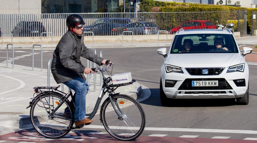 Policija predstavlja novo akcijo, tokrat pod drobnogledom kolesarji (foto: Seat)