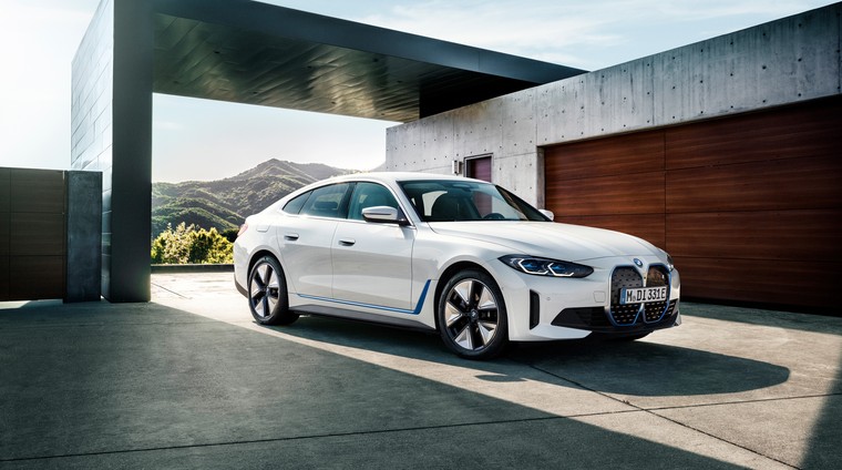 Premiera: BMW i4 – prihaja prvi popolnoma električni model M (foto: BMW)