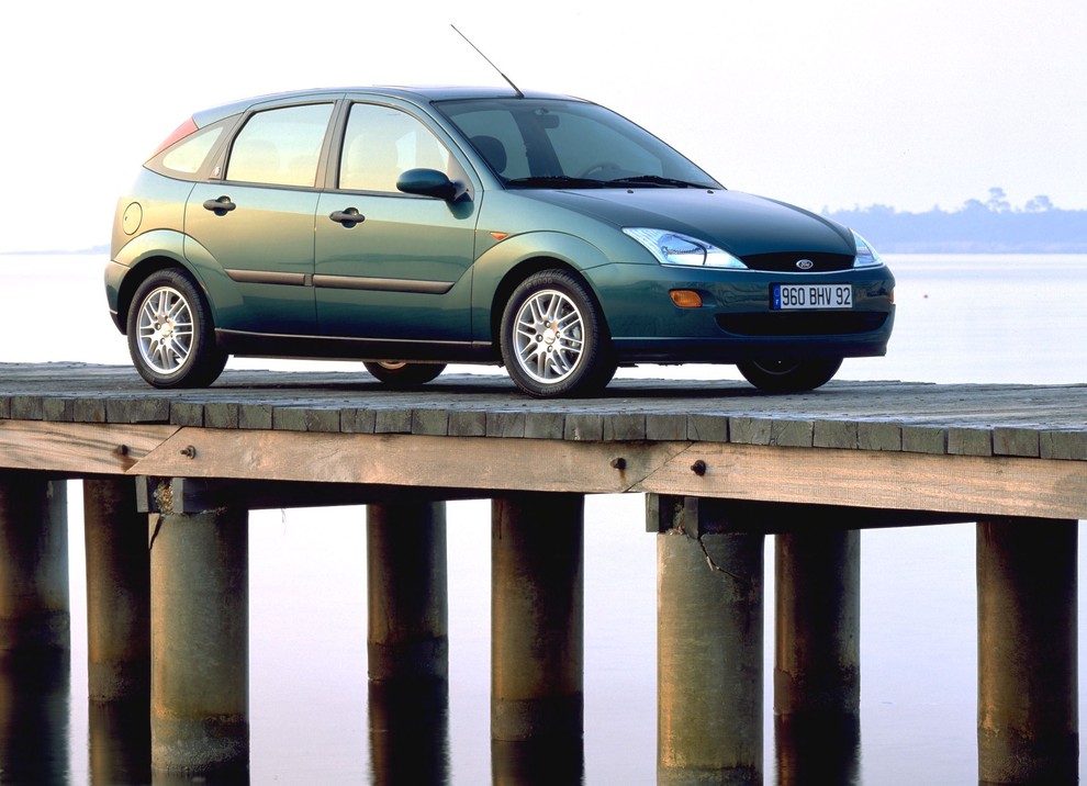 2000: Ford Focus