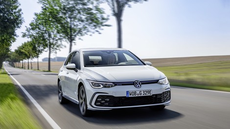 Prodaja novih vozil znova milijonska, prevladuje Volkswagen