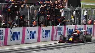 Formula 1, VN Avstrije: Verstappen ponižal Mercedes, Hamilton s sklonjeno glavo iz Spielberga
