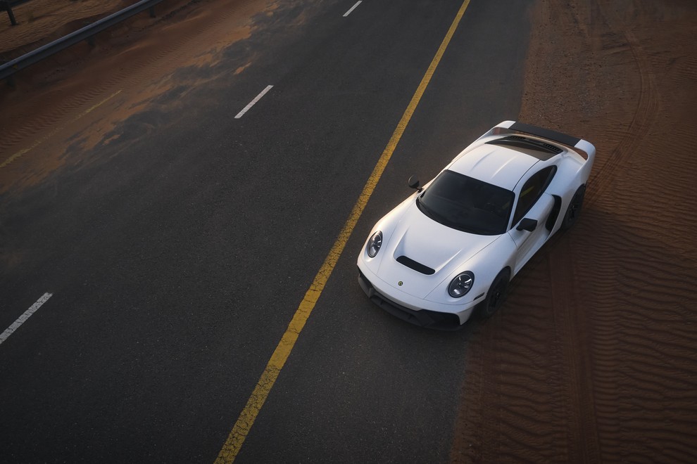 Premiera: Marsien - 'Porsche', ki bo znova osvajal puščave