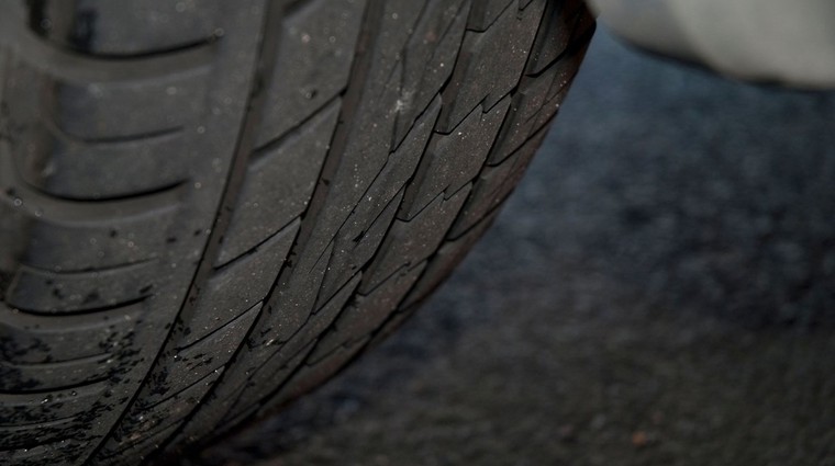 Bomo že prihodnje leto vozili na pnevmatikah iz plastenk? Kot kaže da (foto: Profimedia)