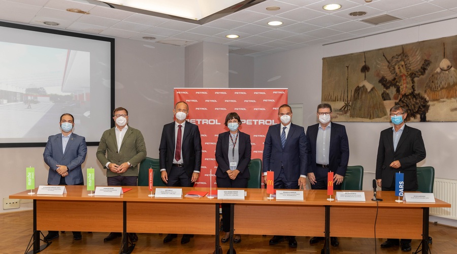 Barje dobiva par sodobnih bencinskih servisov - tu so prve podrobnosti! (video) (foto: Petrol)