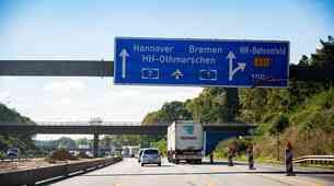 Bodo nemške avtoceste dobile omejitev hitrosti? Takšno je mnenje Sebastiana Vettla