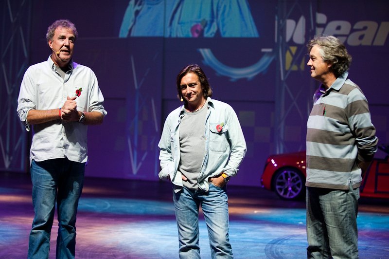 Član legendarne trojice Top Gear je pripravljen na novo oddajo. Tu je napovednik (foto: Newspress)