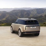 Premiera: Range Rover - takšen kot do sedaj, a izpopolnjen na vseh področjih - tudi pri bencinskih motorjih (foto: Jaguar-Land Rover)