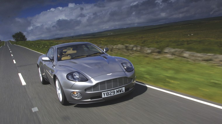 V četrtek obujamo spomine: Bondova prva izbira in avtomobil, ki mu je bil uspeh zagotovljen (foto: Aston Martin)