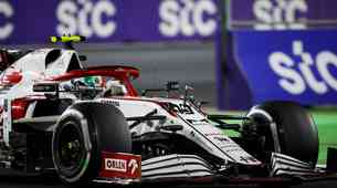 F1: Alfa Romeo se poslavlja od Raikonena, v Abu Dhabi s prav posebnim posvetilom