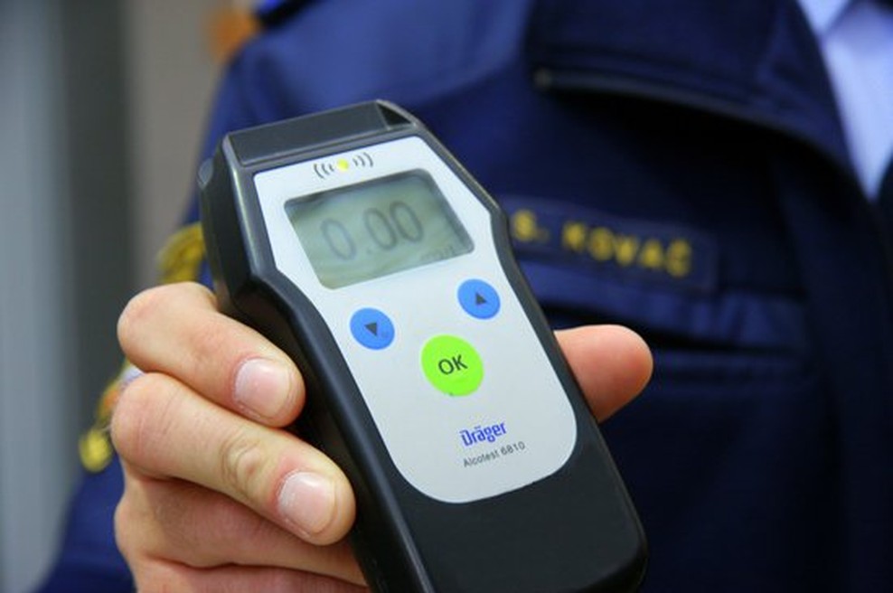 Pijan konec tedna na Celjskem: kolesarji padali, vozniku na avtocesti namerili neverjetno količino alkohola (foto: Arhiv AM)