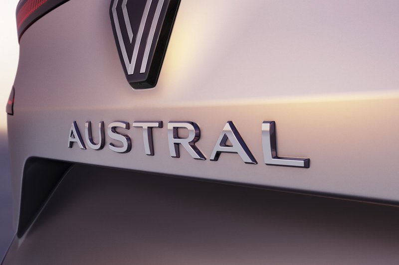 Razkrivamo prve, še neuradne fotografije novega Renault Australa. Poglejte si, kakšen bo zunaj in znotraj! (foto: Renault)