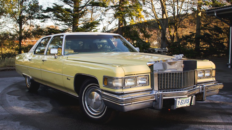 Počutite se kot kralj rokenrola in si omislite tega klasika (foto: Cars & Classic)