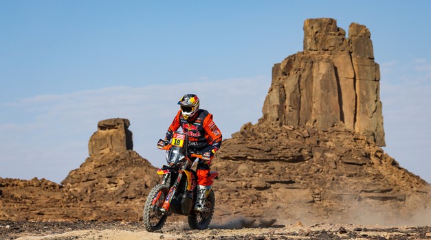 Dakar 2022, deveta etapa: ...in Toyota vrača udarec! (foto: A.S.O.)