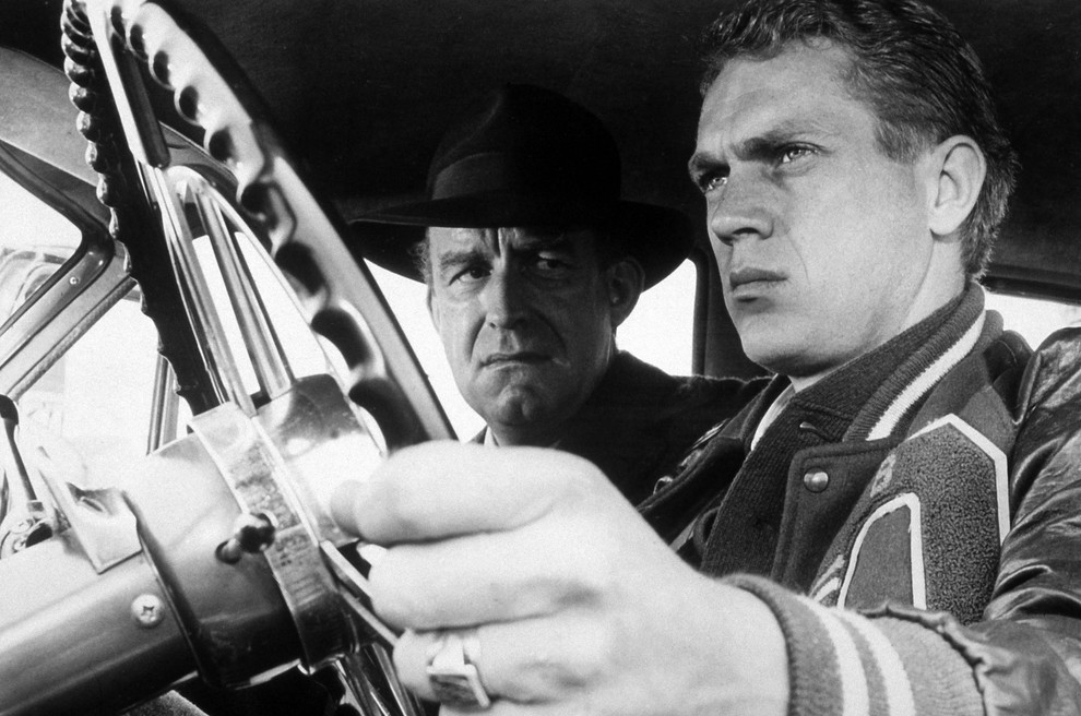 Steve McQueen Hollywoodska legenda in velik avtomobilski navdušenec je pomagala ustvariti kultni status Porscheja med ljubitelji športnih avtomobilov. Najbolj znan …