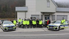 Avtocestna policija je novembra prejela štiri nova vozila, dva avtomobila BMW serije 5 in pa dva motocikla istega proizvajalca.