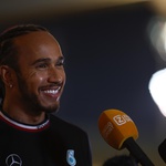 Lewis Hamilton se je za več kot mesec dni povsem umaknil iz javnosti. (foto: Jiri Krenek)