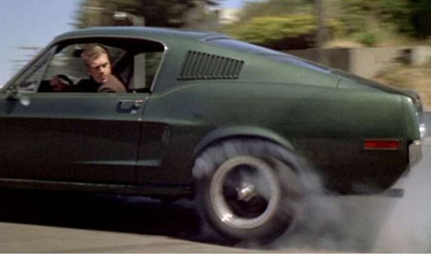 Kričeče 'kurjenje gum', pogled iz voznikove perspektive, navdušujoče divjanje – avtomobilski pregon v Bullittu so filmski kritiki že pred časom …
