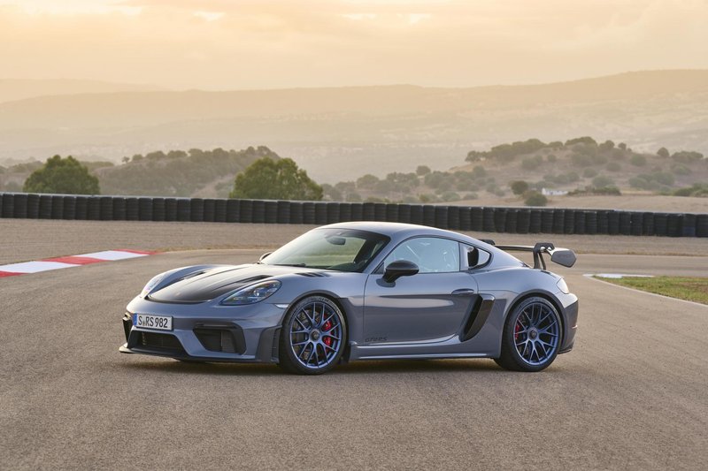 Porsche 718 Cayman GT4 RS