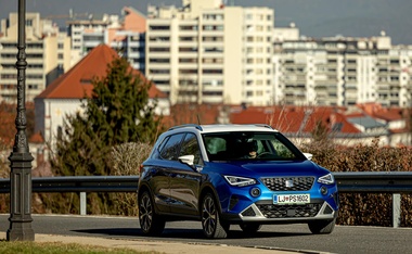 Seat Arona