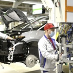 Električni avtomobili bodo številne stali službe: takšne so napovedi o ukinjanju delovnih mest (foto: VW)
