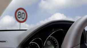 Bodo točni podatki o omejitvah hitrosti izboljšali prometno varnost?