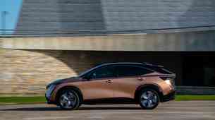 V konfiguratorju, a ne naprodaj: Nissan še naprej prestavlja začetek prodaje enega najpomembnejših modelov
