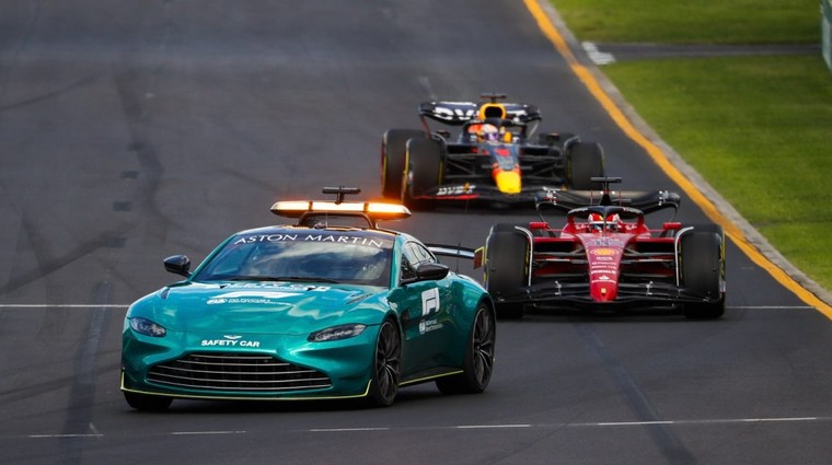 Formula 1: varnostni avtomobil je kot želva (foto: Aston Martin)