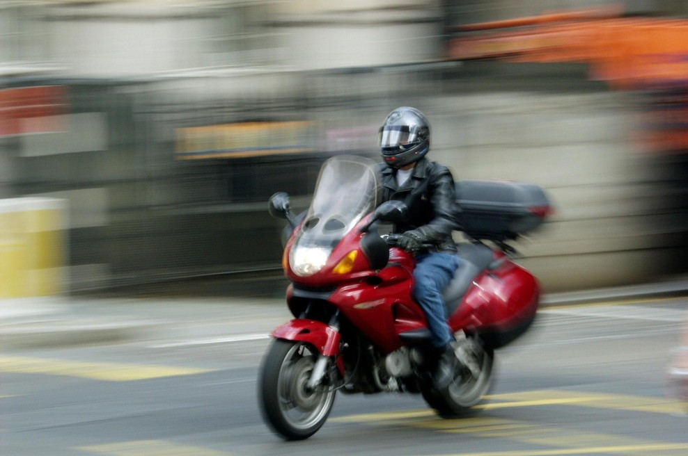 »Smrt na dveh kolesih!« Šokantna resnica o tem, zakaj motoristi množično umirajo na slovenskih cestah (foto: Profimedia)
