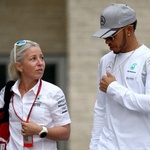 Formula 1: Hamiltonova asistentka Angela Cullen izgubila stavo po dirki v Kanadi. Kazen je bila neprijetna, a zabavna (foto: Mercedes)
